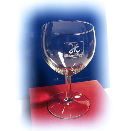 Coffret bois avec 2 verres à vin 43cl - Gravé avec photo, texte ou logo -  PrimoLaser